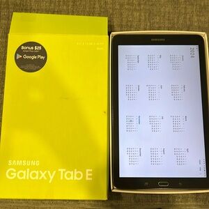 Samsung Galaxy Tab E includes a charger